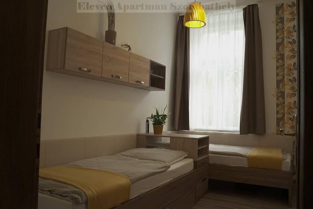 Eleven Apartman Appartement Szombathely Buitenkant foto